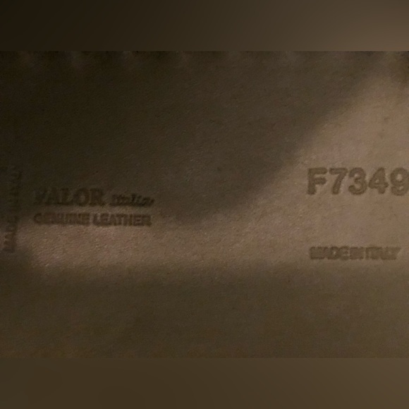 FALOR: Italian leather bag by Falor in Sage green - Picture 3 of 10